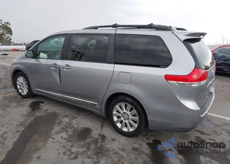 2011 Toyota Sienna Limited V6 z USA, uszkodzony, nr VIN 5TDYK3DC0BS143002